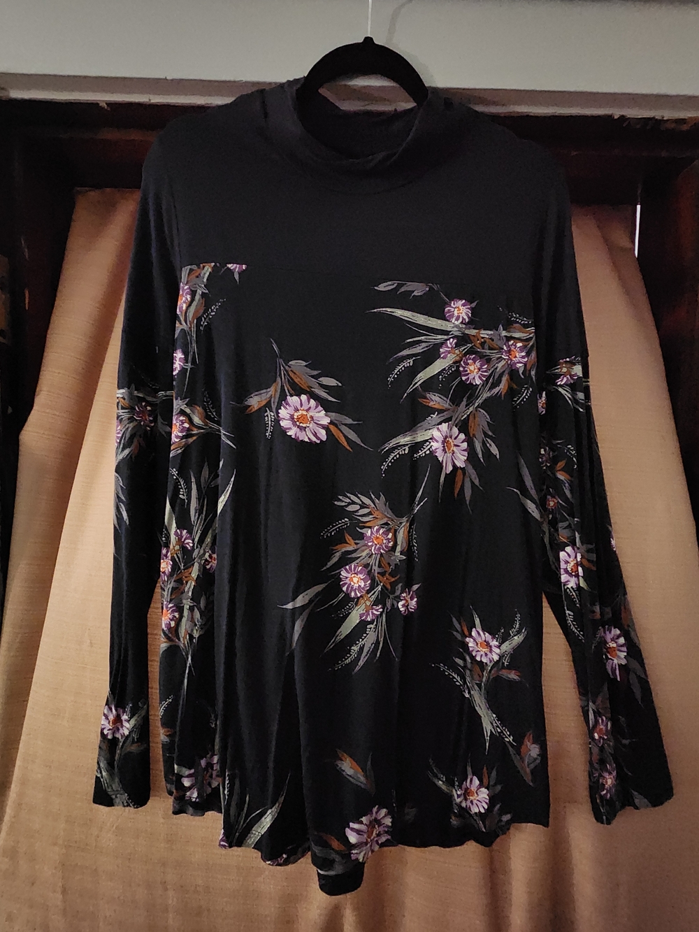 Maurices Black Crewneck Tee with 24/7 Tag